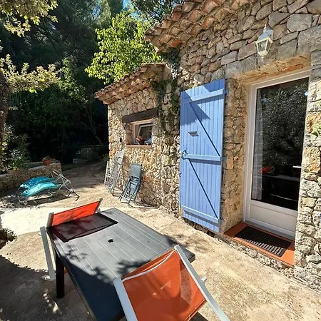 Holiday home La Bergerie